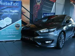 Cinzento Usado 2017 Ford Focus ST-Line Citadino | € 15.800 (Caro)