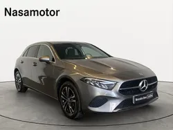 Cinzento escuro Usado 2023 Mercedes A250 | € 41.900 (Preço justo)