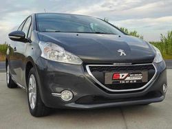 Cinza Usado 2014 Peugeot 208 Active Citadino | € 9.450 (Bom preço)