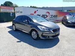 Cinza Usado 2015 Citroën DS5 So Chic Citadino | € 12.750 (Preço justo)