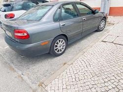 Cinzento Usado 2004 Volvo S40 Sedan | € 2.700