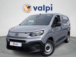 Cinzento Usado 2024 Fiat Doblò Monovolume | € 20.950 (Preço elevado)