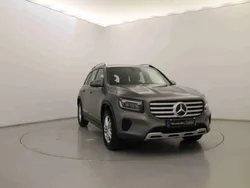 Cinzento mountain Usado 2024 Mercedes GLB180 SUV | € 44.990 (Bom preço)