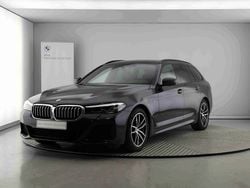 Cinzento Usado 2023 BMW 520 Sport Line Carrinha | € 43.790 (Preço justo)