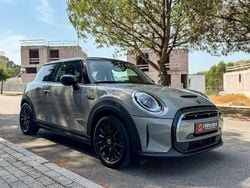 Cinza Usado 2022 Mini Cooper SE Citadino | € 22.990 (Preço justo)