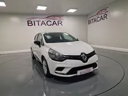 Branco Usado 2017 Renault Clio IV | € 13.950 (Preço elevado)