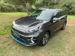 Cinza Usado 2021 Kia e-Niro SUV | € 22.990 (Bom preço)