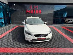 Branco Usado 2015 Volvo V40 R-Design Carrinha | € 15.900 (Caro)