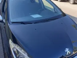 Usado 2016 Peugeot 208 Style Citadino | € 12.000 (Preço elevado)