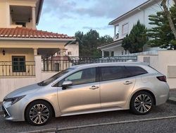 Cinzento Usado 2020 Toyota Corolla Hybrid Carrinha | € 25.500