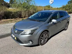 Usado 2013 Toyota Avensis Luxury Carrinha | € 9.500