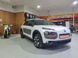 Branco Usado 2015 Citroën C4 Cactus Feel Citadino | € 11.900 (Preço elevado)