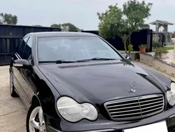 Preto Usado 2003 Mercedes C220 Sedan | € 7.800 (Preço elevado)