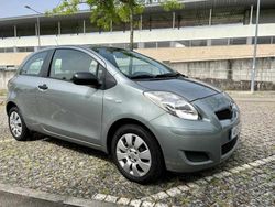 Cinzento Usado 2009 Toyota Yaris Citadino | € 7.500 (Preço justo)