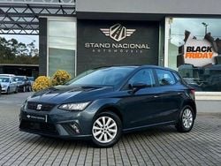 Cinza Usado 2024 Seat Ibiza Style | € 17.500 (Bom preço)