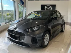 Cinzento Novo 2025 Mazda 2 Center-Line | € 23.900 (Preço justo)