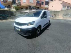 Branco Usado 2019 Peugeot Partner Premium Monovolume | € 9.555 (Bom preço)
