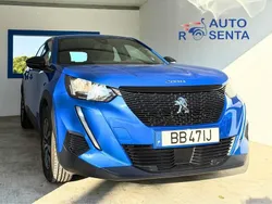 Azul Usado 2023 Peugeot 2008 Active SUV | € 17.500 (Bom preço)