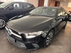 Preto Usado 2019 Mercedes A180 Progressive | € 22.680 (Preço justo)