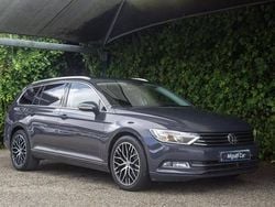 Cinzento Usado 2024 VW Passat Elegance Carrinha | € 17.900