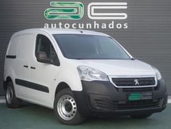 Branco Usado 2018 Peugeot Partner Monovolume | € 11.950 (Preço justo)