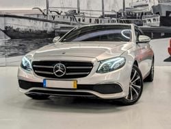 Cinzento Usado 2019 Mercedes E300 Sedan | € 34.995 (Caro)