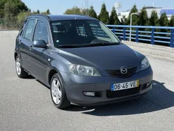 Usado 2003 Mazda 2 Sedan | € 2.450