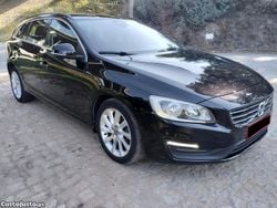 Preto Usado 2014 Volvo V60 Momentum Carrinha | € 11.250 (Bom preço)