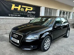 Preto Usado 2010 Audi A3 Attraction Citadino | € 9.800 (Preço justo)