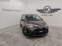 Cinza Usado 2020 Toyota Yaris Active | € 15.490 (Preço justo)