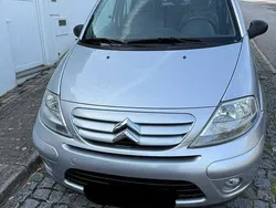 Usado 2006 Citroën C3 Exclusive Citadino | € 3.900 (Preço justo)