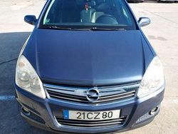 Usado 2007 Opel Astra Cosmo Sedan | € 4.000 (Preço justo)