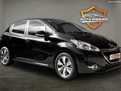 Cinza Usado 2015 Peugeot 208 Style Citadino | € 11.790 (Preço elevado)
