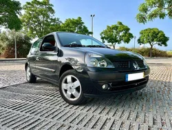 Usado 2003 Renault Clio II | € 1.900 (Bom preço)