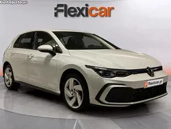 Branco Usado 2021 VW Golf VIII GTE | € 25.990 (Preço justo)