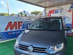 Cinzento Usado 2017 VW Sharan Highline Monovolume | € 27.800 (Preço elevado)