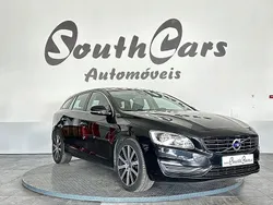 Preto Usado 2015 Volvo V60 Momentum Carrinha | € 13.990 (Preço justo)