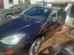 Usado 2001 Ford Focus Sedan | € 2.600 (Caro)