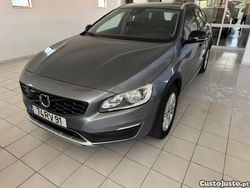 Cinza Usado 2016 Volvo V60 CC Carrinha | € 16.500