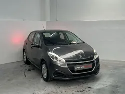 Cinza Usado 2018 Peugeot 208 Access Citadino | € 12.800 (Preço elevado)