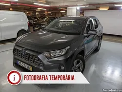 Cinza Usado 2020 Toyota RAV4 Hybrid Comfort SUV | € 28.990 (Preço justo)