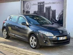 Cinzento Usado 2010 Renault Mégane III | € 5.450 (Bom preço)
