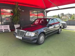 Preto Usado 1989 Mercedes E200 Sedan | € 5.000