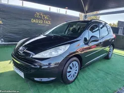 Preto Usado 2008 Peugeot 207 Tendance Sedan | € 4.490 (Preço justo)