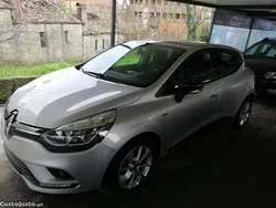 Cinza Usado 2017 Renault Clio IV LIMITED | € 12.850 (Preço elevado)