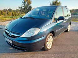Usado 2006 Citroën C8 Exclusive Monovolume | € 4.950