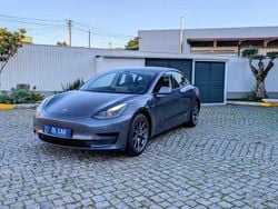 Cinzento Usado 2021 Tesla Model 3 Standard Range Plus Sedan | € 24.900 (Preço justo)