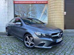 Cinza Usado 2015 Mercedes CLA180 Urban Sedan | € 19.900 (Bom preço)