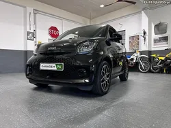 Preto Usado 2022 Smart ForTwo Electric Drive Passion Coupé | € 12.250