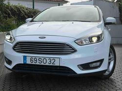 Branco Usado 2017 Ford Focus Titanium Sedan | € 9.900 (Bom preço)